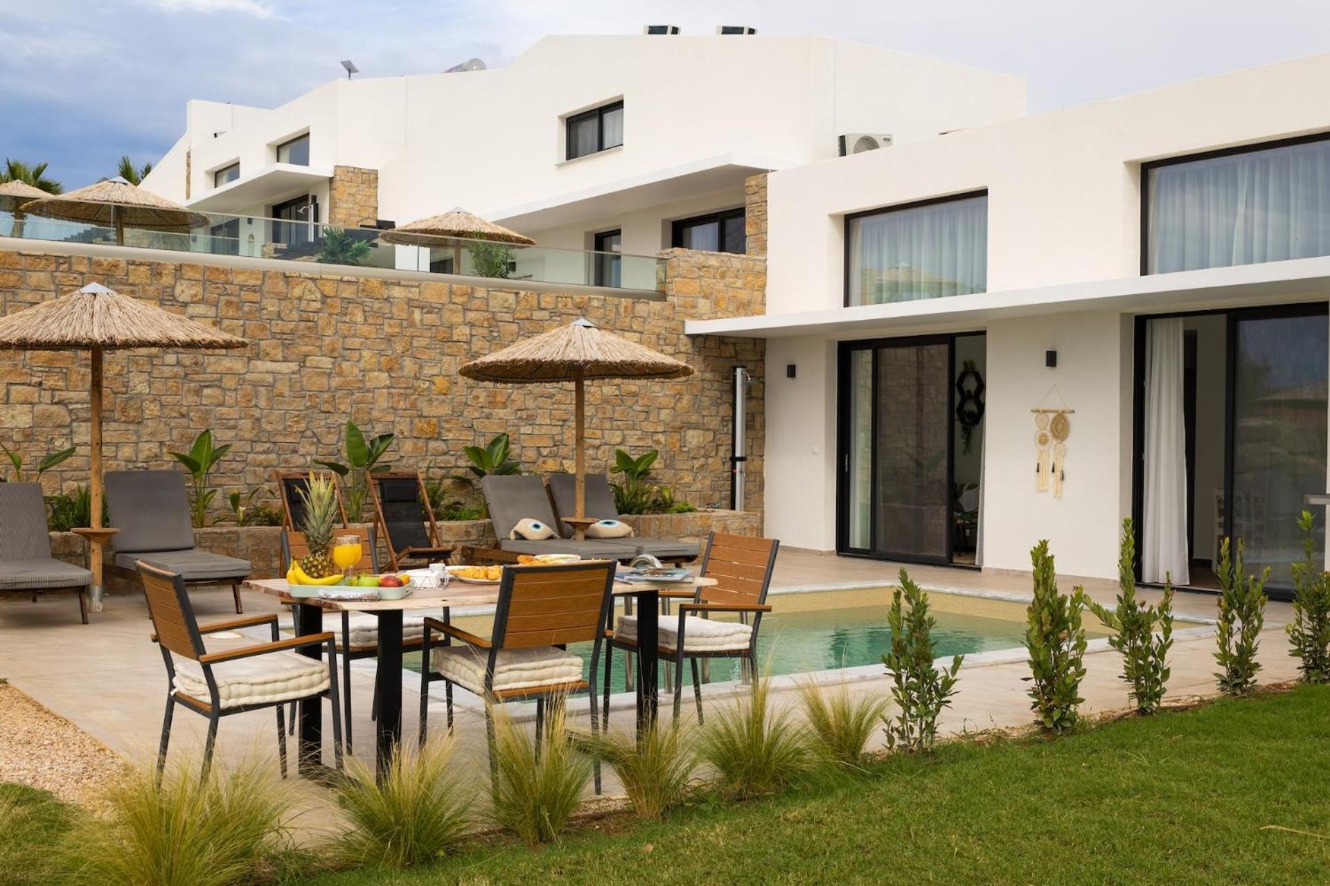 Flamingo View Suites & Villas Nea Poteidaia Exterior photo